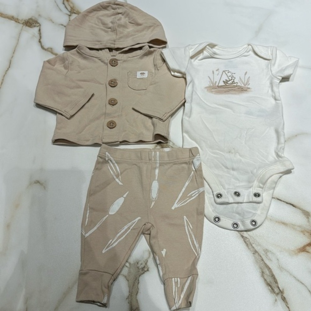 Carters 3 pc set newborn